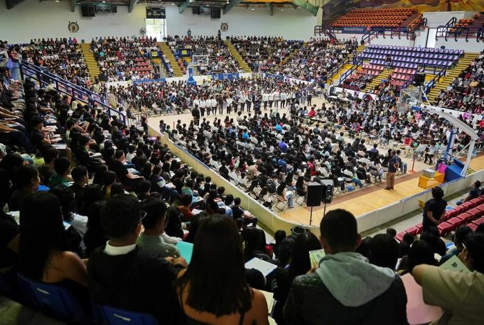 Entre reclamos y exigencia de transparencia, abre UMSNH segunda convocatoria de ingreso