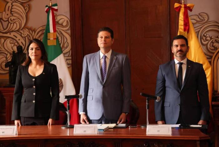 Entrega Alfonso Martínez su Primer Informe de Gobierno