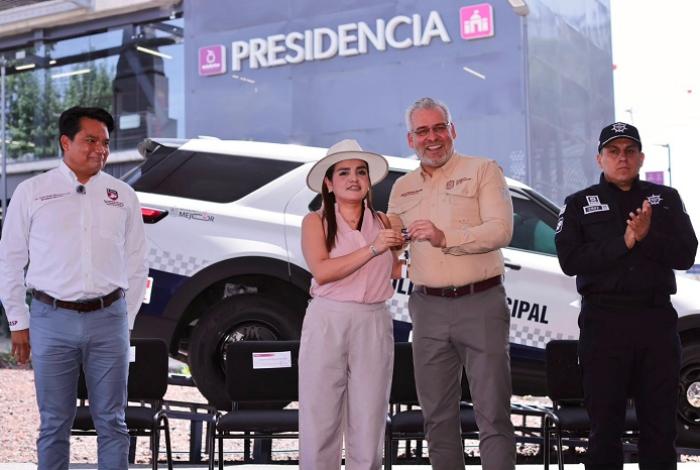 Entrega Bedolla patrullas de última generación para reforzar la seguridad en Uruapan