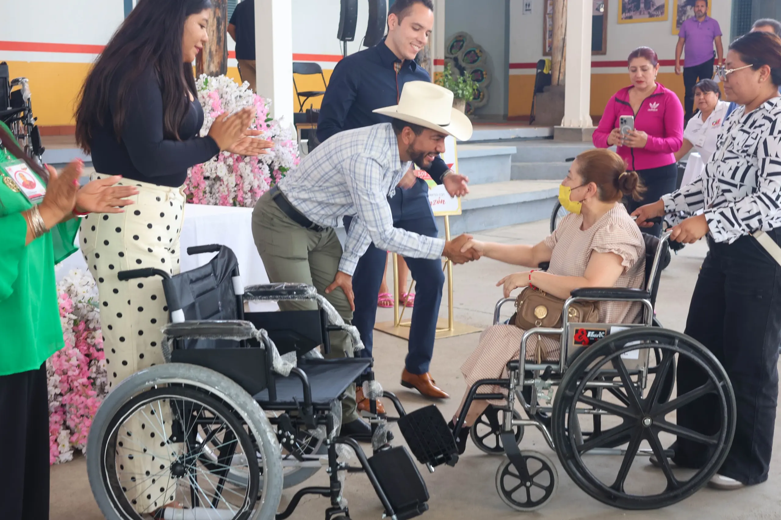 Entrega de aparatos funcionales fortalece el bienestar de las familias reyenses