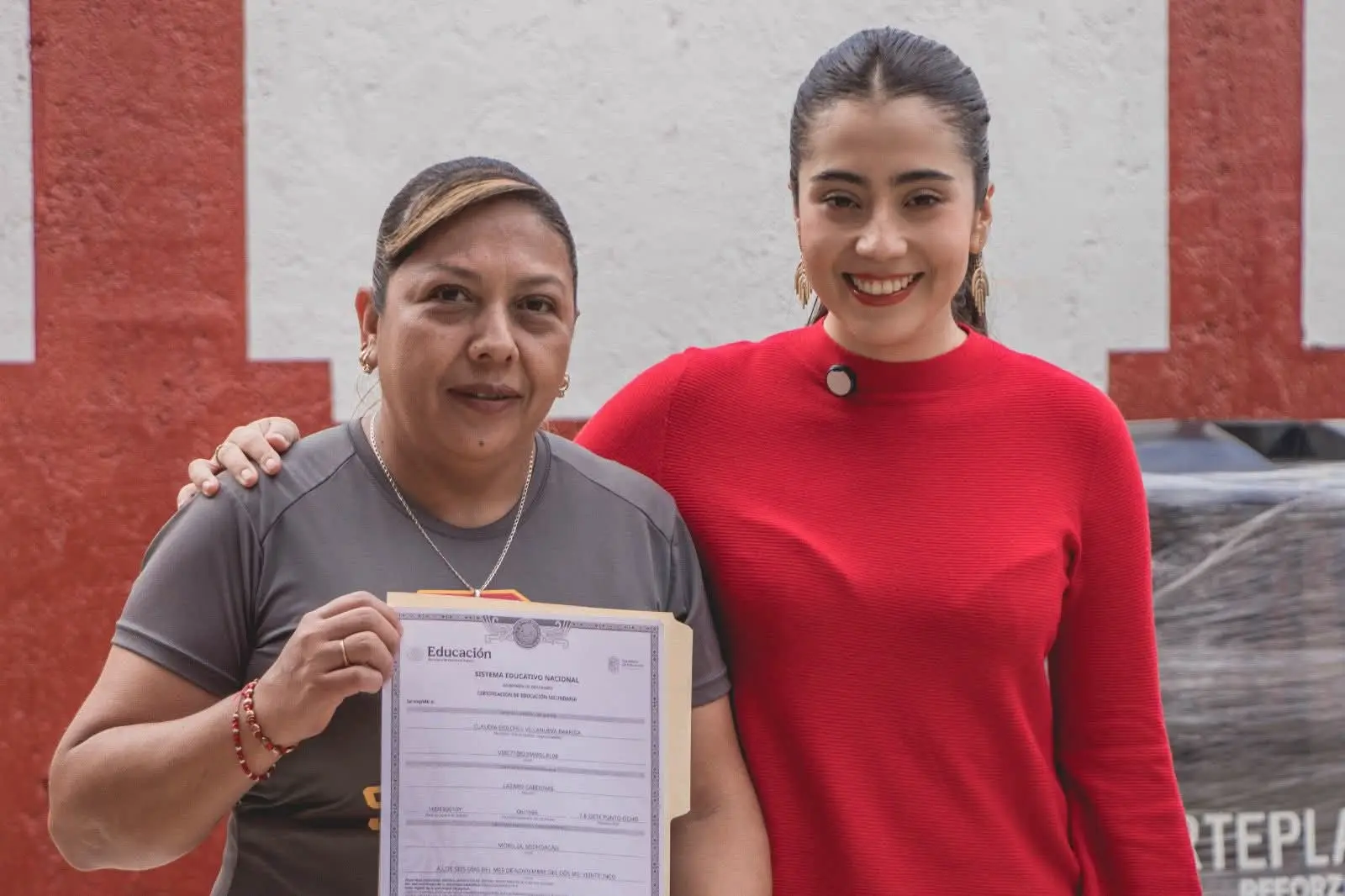 ENTREGA GOBIERNO DE ARIO APOYOS DE INFRAESTRUCTURA BÁSICA A ESCUELAS