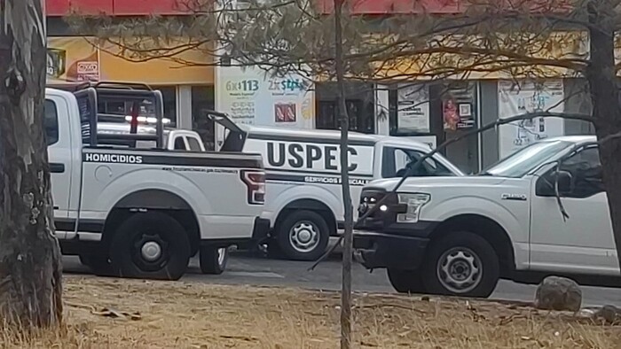 Era abogado el sujeto asesinado a balazos fuera de tienda Oxxo en Altozano