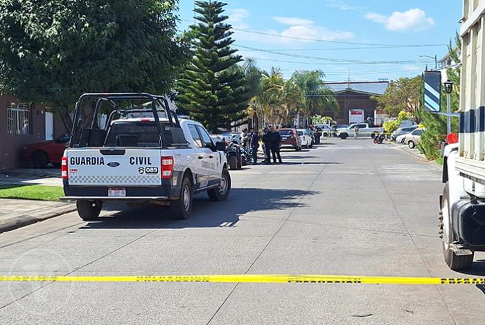 Era ex oficial de Tránsito el motociclista asesinado por fuera del colegio Nelson Mandela, de Uruapan