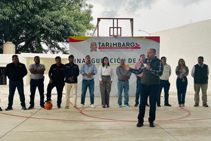 Eric Gaona entrega nueva unidad deportiva y anuncia más obras para El Colegio
