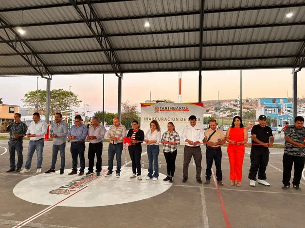 Eric Nicanor Gaona García rehabilita la unidad deportiva “El Trébol”