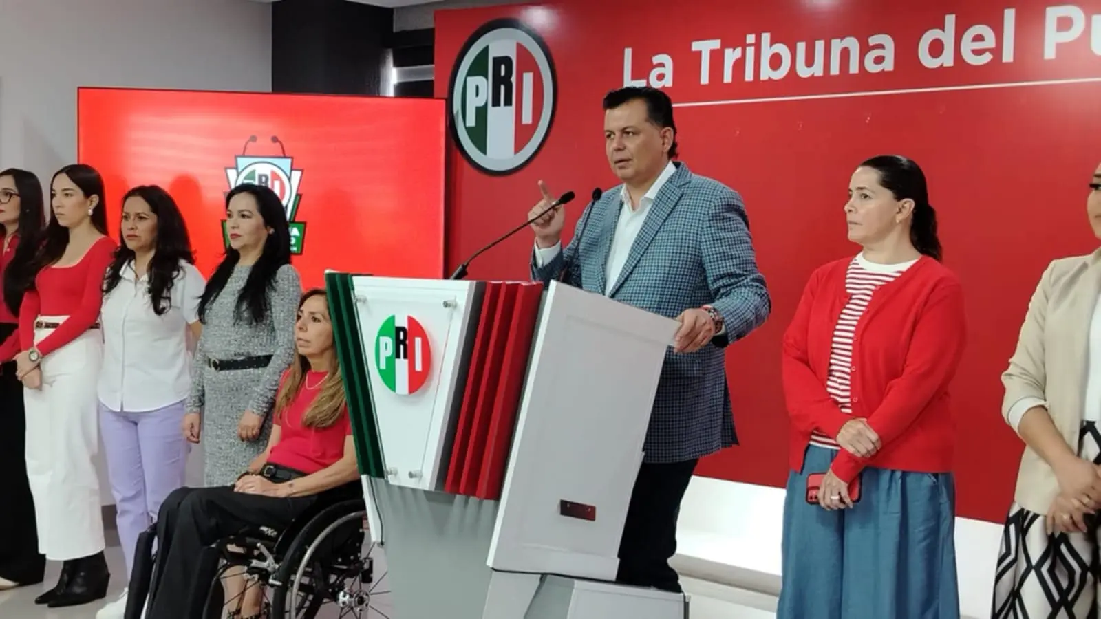 Es importante que se haga una depuración en la FGE; asegura Memo Valencia