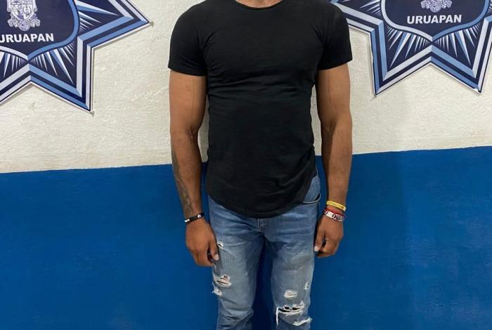 Escolta de Carlos Manzo detenido tras agredir a su pareja