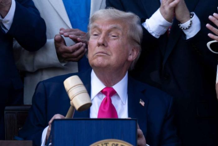 Estados demandan a Trump por condicionar fondos de emergencia a la colaboración con ICE