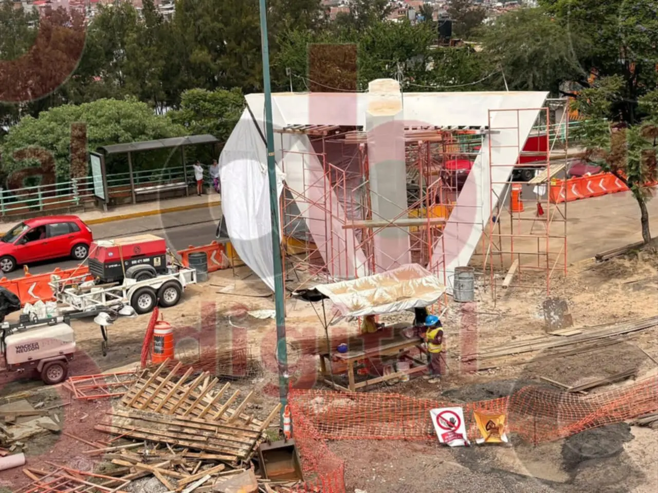 Este miércoles de nueva cuenta se tendrá reducción de carriles por colocación de trabes metálicas en el DV Eréndira