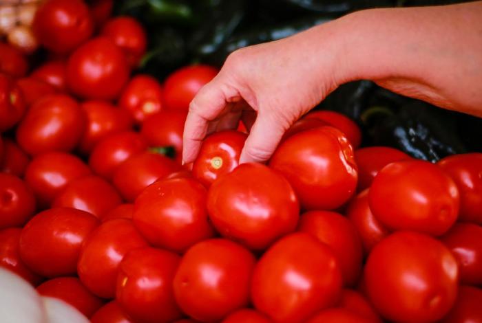 EU castiga al jitomate mexicano con arancel del 17 por ciento