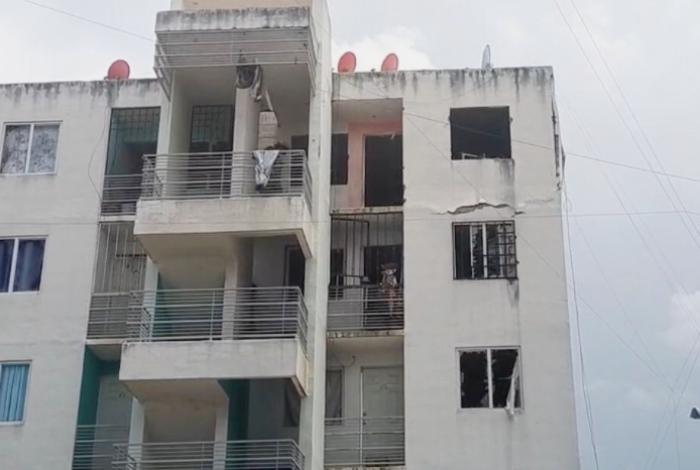 Evalúan daños en edificio de 5 pisos tras explosión por gas en Villas del Pedregal