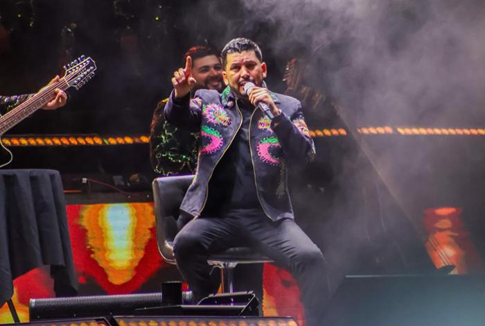 Exitosa presentación de Luis Ángel “El Flaco” en la Expo Fiesta LZC