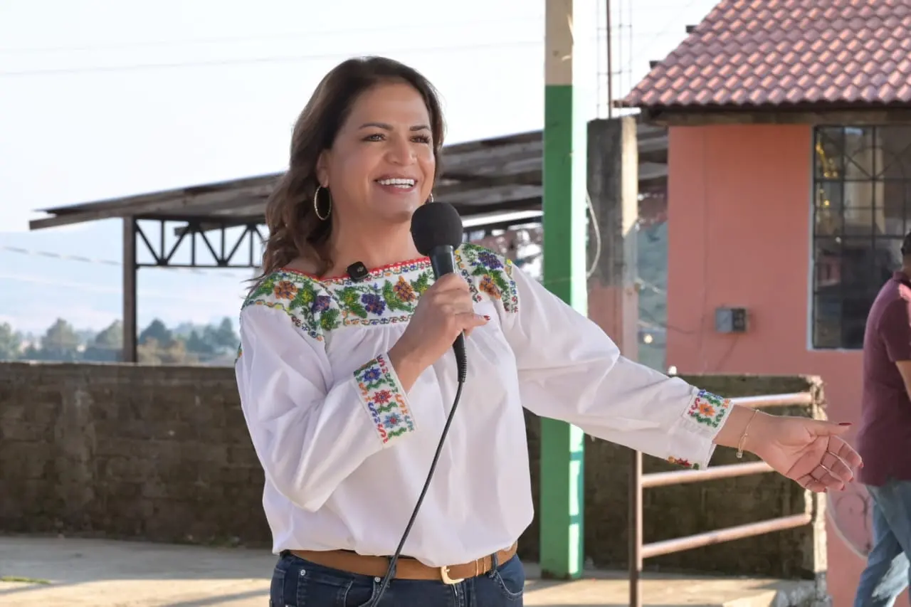 Fabiola Alanís: Con 30 mil nuevos espacios educativos del Plan Michoacán se construye la paz en el estado