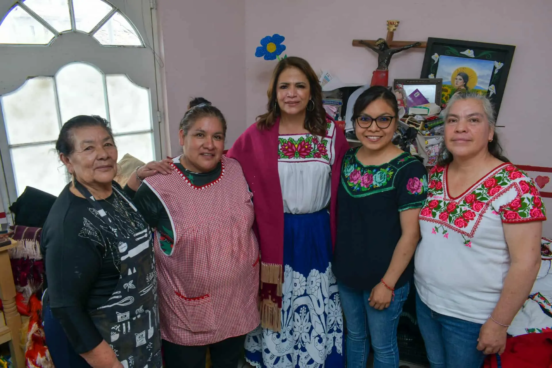 Fabiola Alanís: Las mujeres purépechas son símbolo de resistencia, arte e identidad