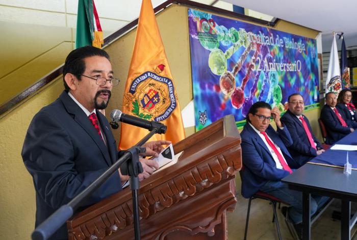 Facultad de Biología celebra aniversario con la reacreditación de su Licenciatura