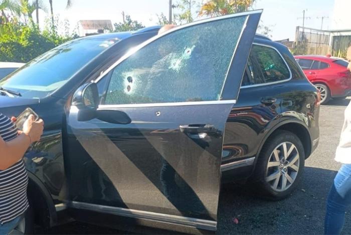 Fallece en hospital el automovilista baleado en estacionamiento del un restaurante en Uruapan