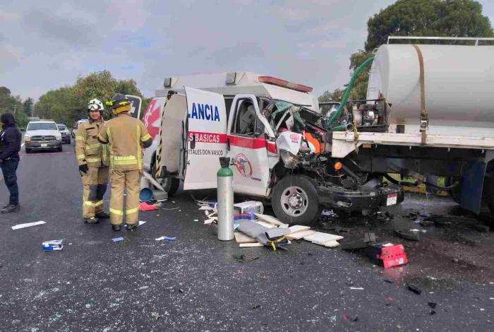 Fallece otra de las víctimas del choque de ambulancia contra pipa de agua en la Morelia-Pátzcuaro