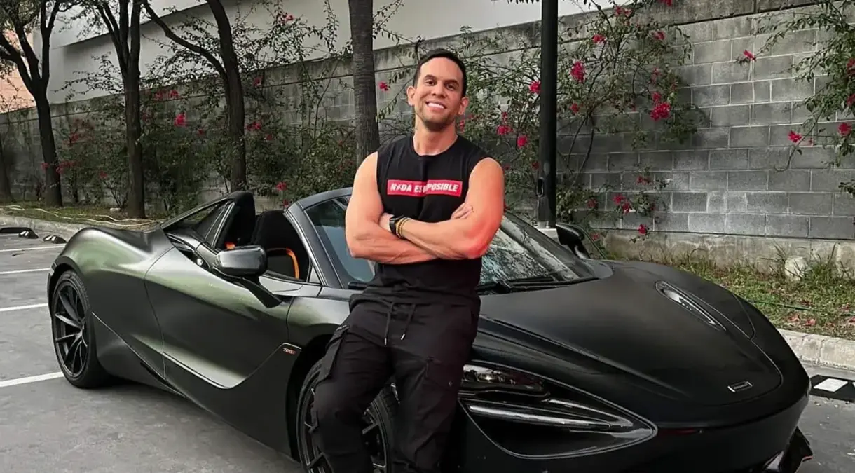 Famoso influencer sufre robo millonario en plena transmisión en vivo dentro de su domicilio 