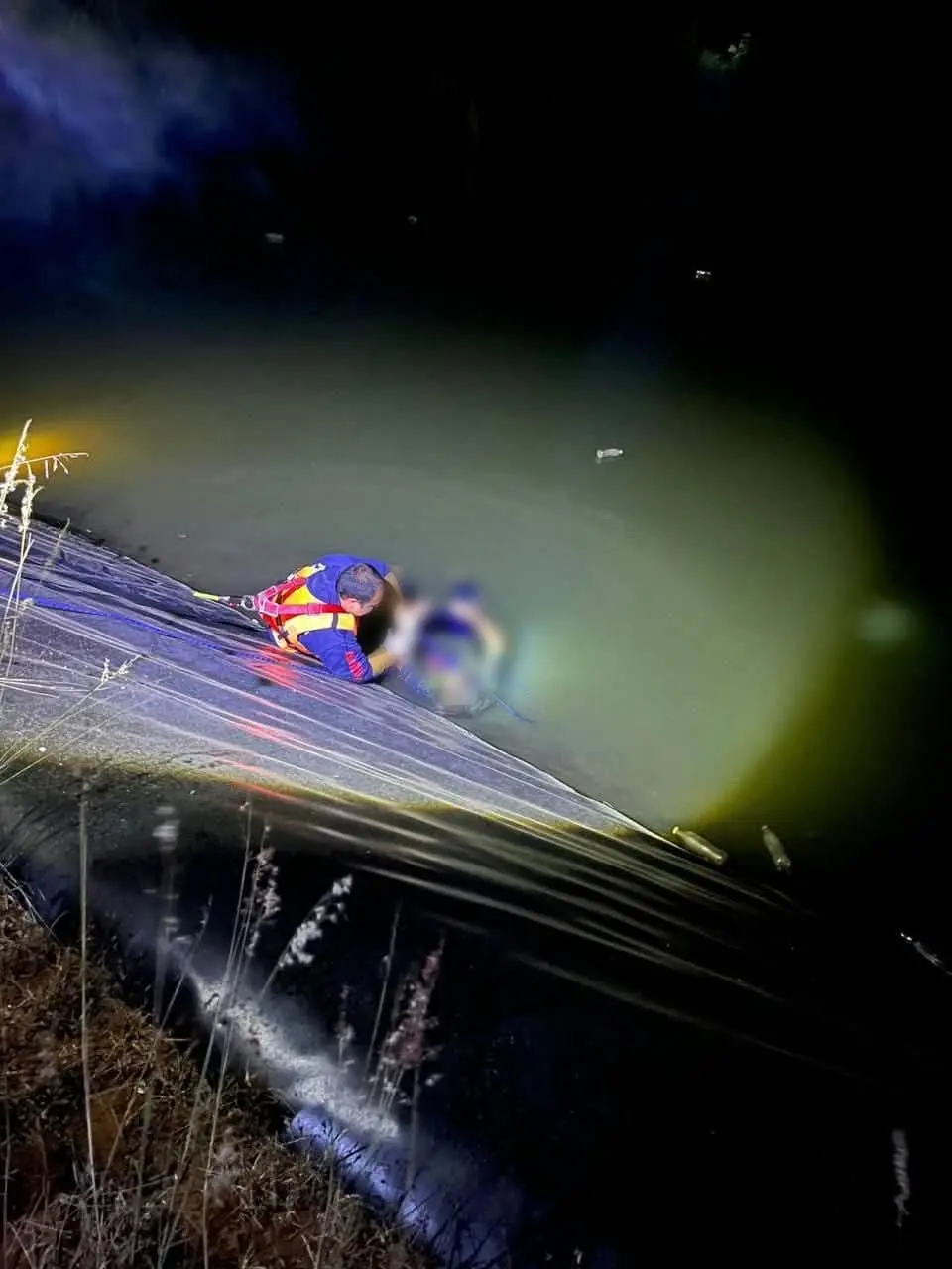 Fatal accidente: Muere hombre al caer en una olla de agua agrícola en Ario De Rosales