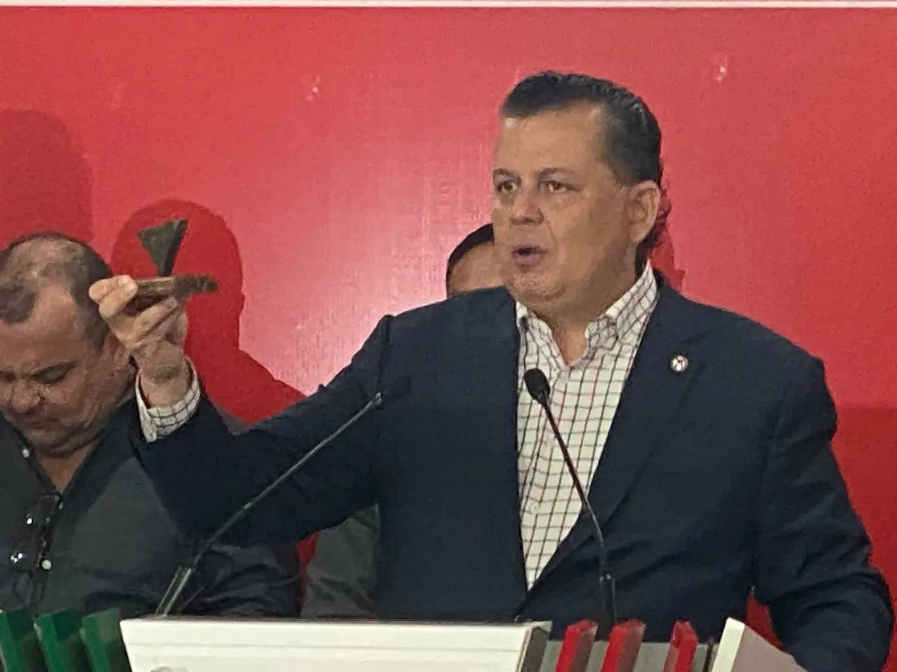 FGR debe reclasificar a terrorismo el ataque en Coahuayana