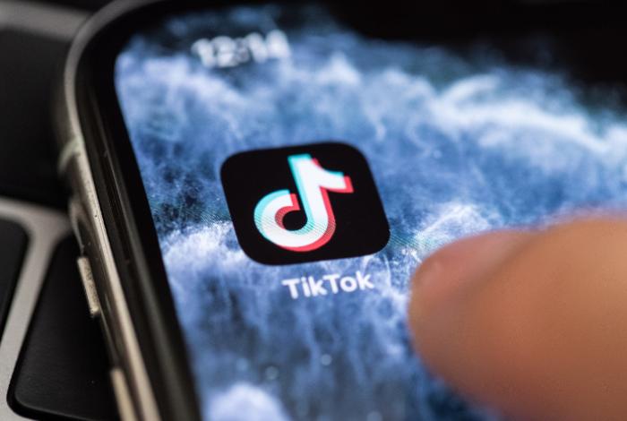 Florida va contra TikTok por violar la ley de menores