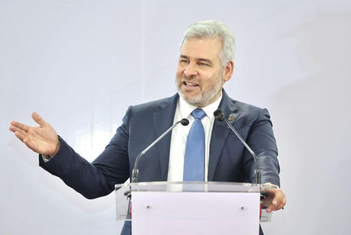 Formalización laboral, fundamental para erradicar la pobreza en Michoacán: Bedolla