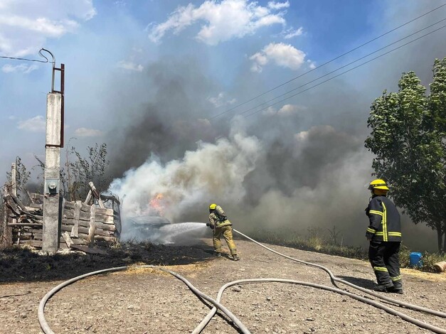 #Fotos | Quema de pastizal alcanza un yonke en Singuio, Álvaro Obregón