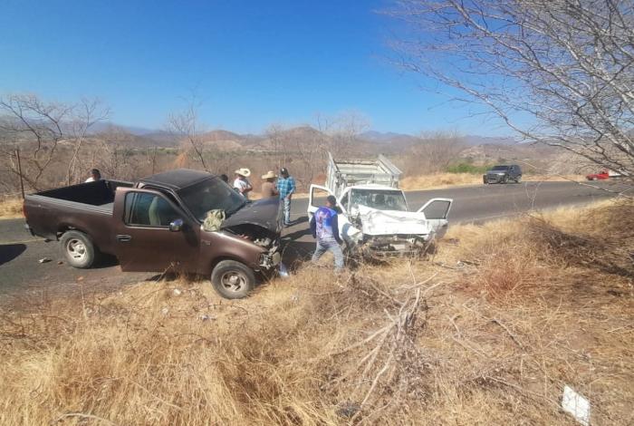 Fuerte accidente vehicular deja una mujer sin vida y cinco lesionados