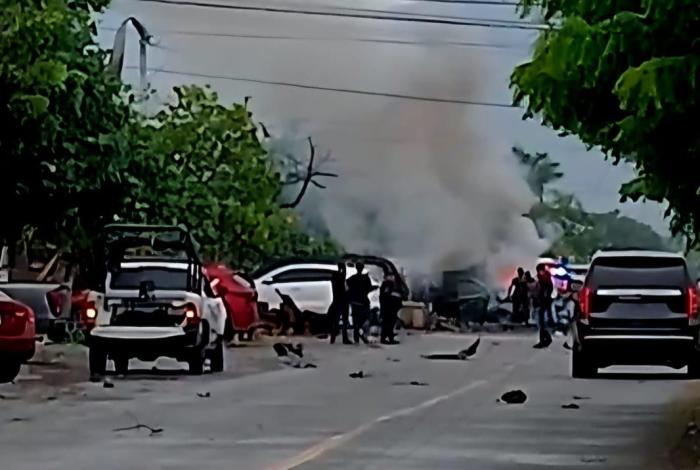 Fuerte estallido sacude el centro de Coahuayana, se presume ataque a la policía local