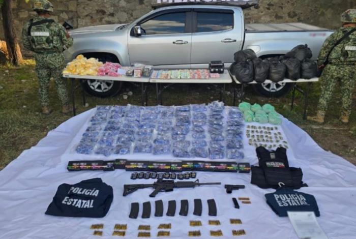 Fuerzas federales aseguran armamento, droga y más de 2 millones de pesos en Durango