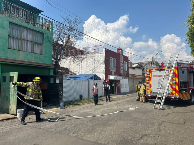 #Galería | Arde casa habitación en la colonia Prados Verdes, Morelia 