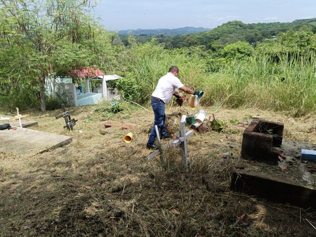 #Galería | SSM anuncia recolección de cacharros en Huetamo y LC para prevenir el dengue