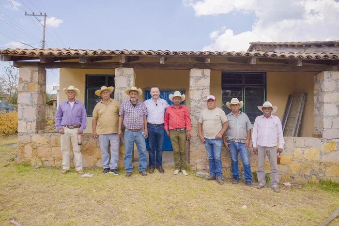 Gestiona Vallejo Mora apoyo para la localidad de San José de las Torres