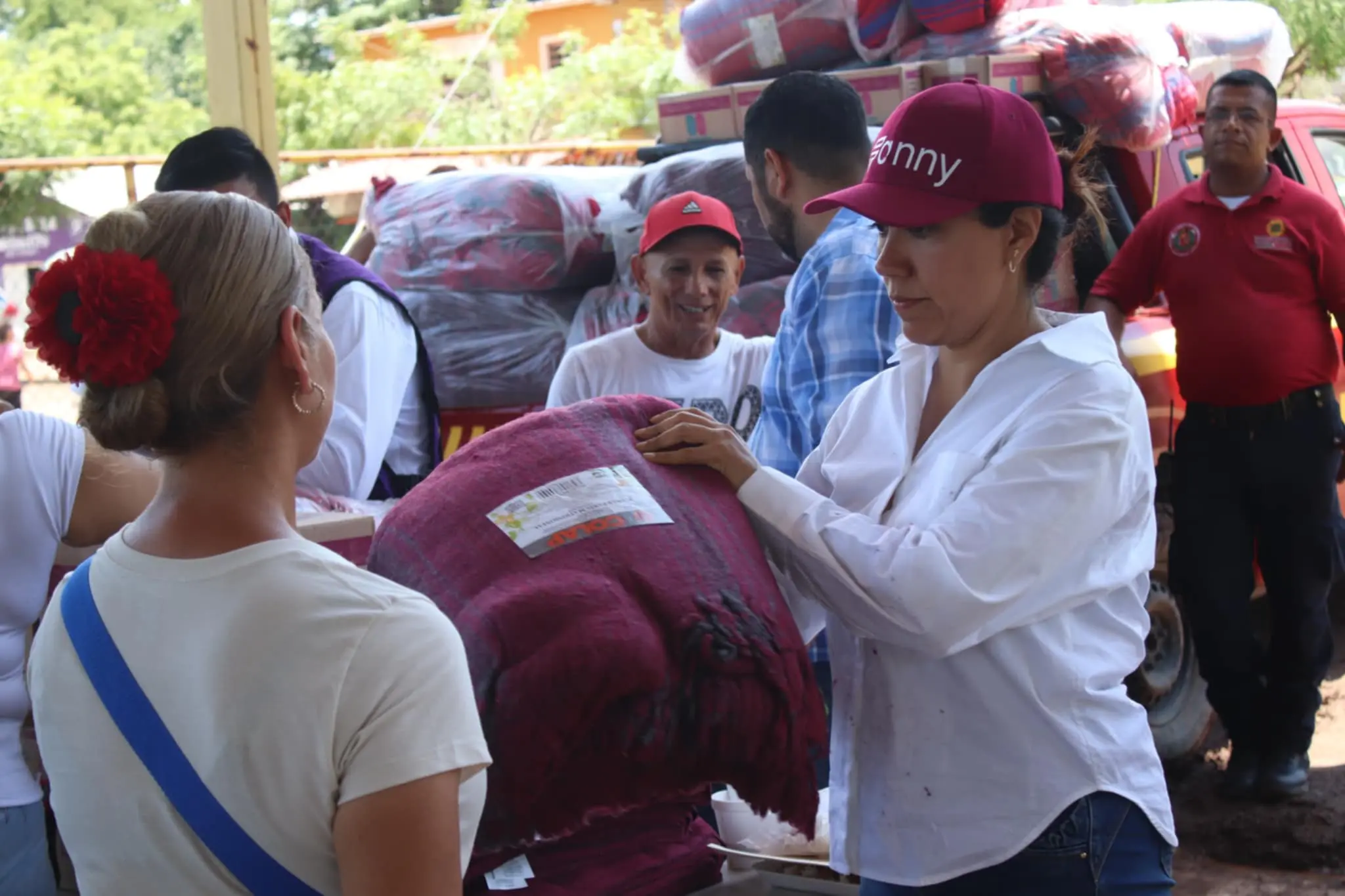 Gobierno de Apatzingán y dependencias federales y estatales se unen para brindar apoyo integral a las comunidades de El Guayabo, El Manzo y El Mirador