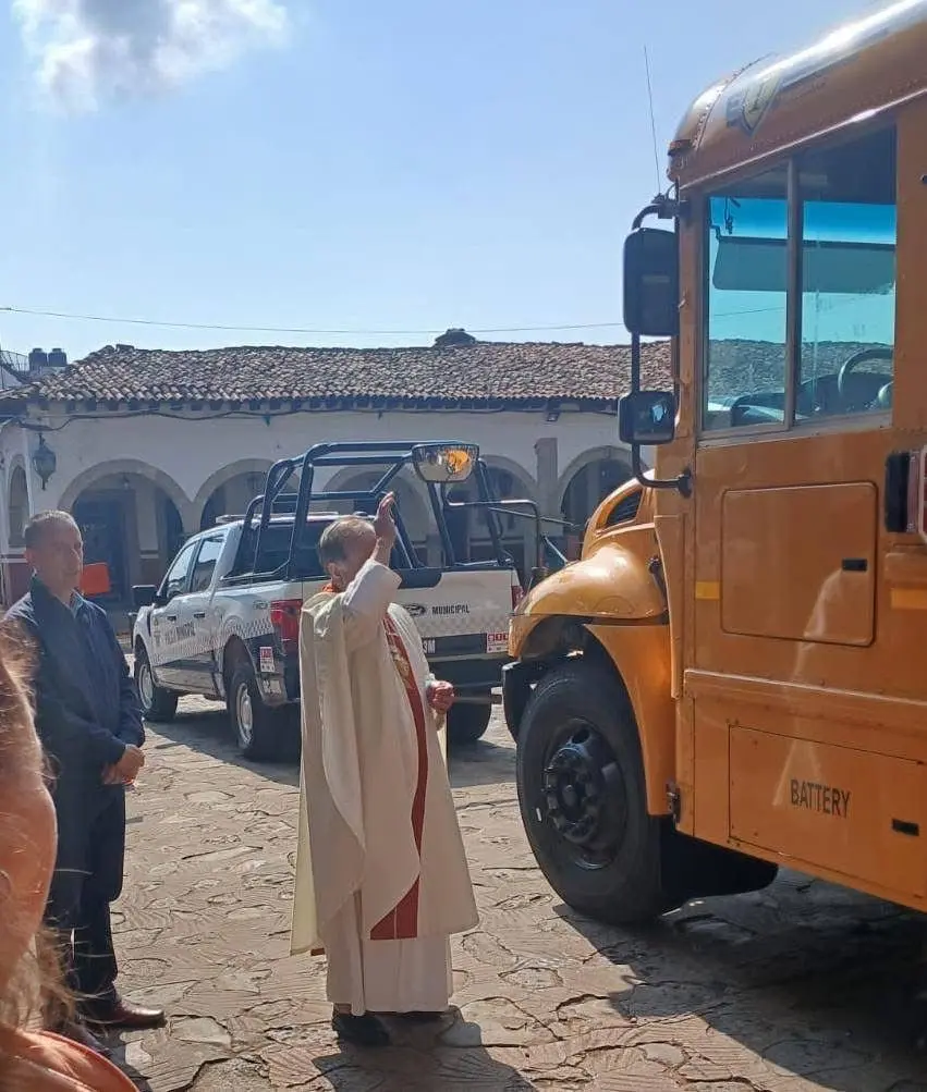 Gobierno de Julio César Conejo Alejos impulsa transporte gratuito para estudiantes de Morelos a Morelia