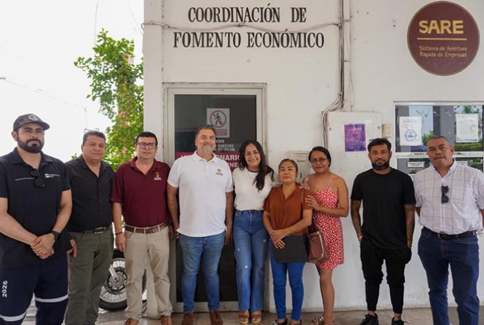 Gobierno de Lázaro Cárdenas y Sí Financia entregan créditos a emprendedores