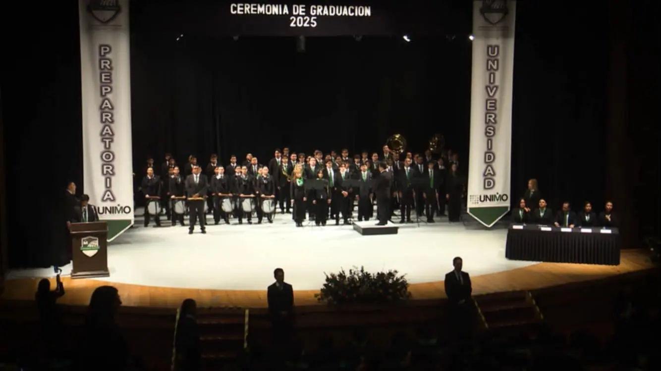 Graduación de los alumnos de la generación 2022 – 2025 de la preparatoria Montrer