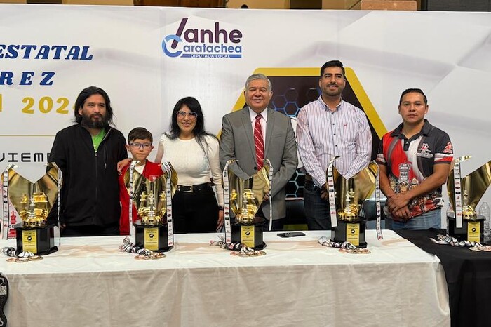 Gran éxito en el Campeonato Estatal de Ajedrez Michoacán 2024: Vanhe Caratachea