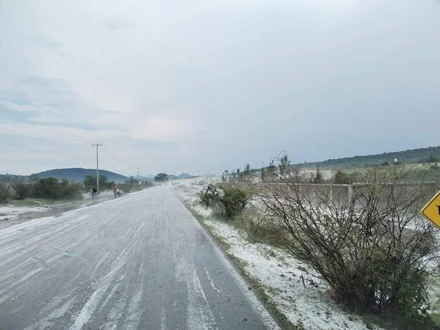 Granizada en Puruándiro deja capa de hielo de hasta 10 cm