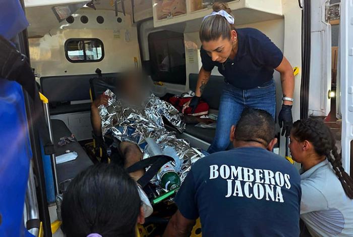 Grave joven que fue baleado en la colonia Nueva España de Jacona