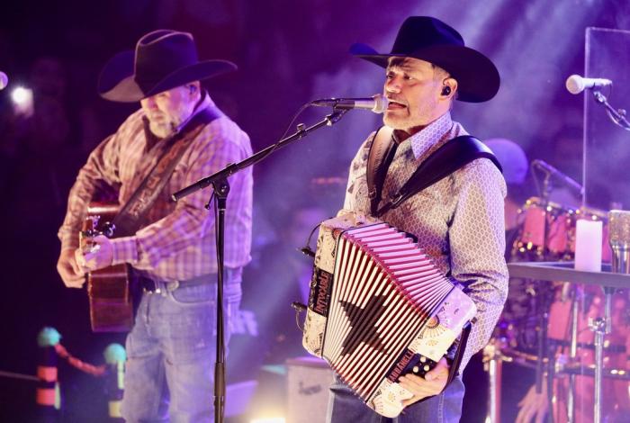 Grupo Intocable donará recursos a favor de creadores musicales jóvenes