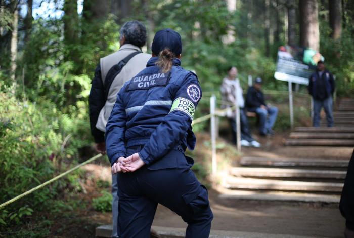 Guardia Civil garantiza una visita segura a los Santuarios de la Mariposa Monarca