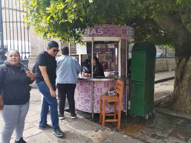 Guías turistas apófricos abundan en redes de turismos en Morelia