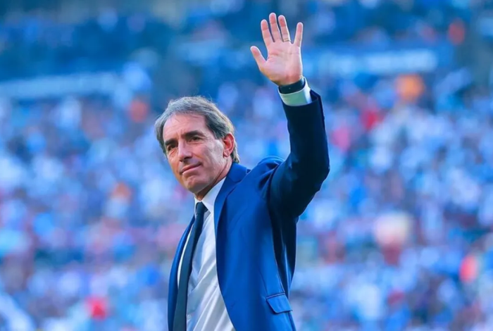 Guillermo Almada asume como DT del Real Valladolid