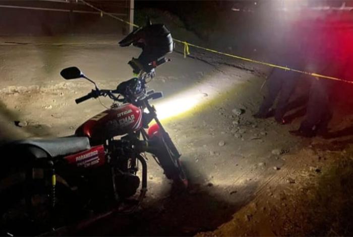 Hallan a hombre maniatado y asesinado al oriente de Uruapan