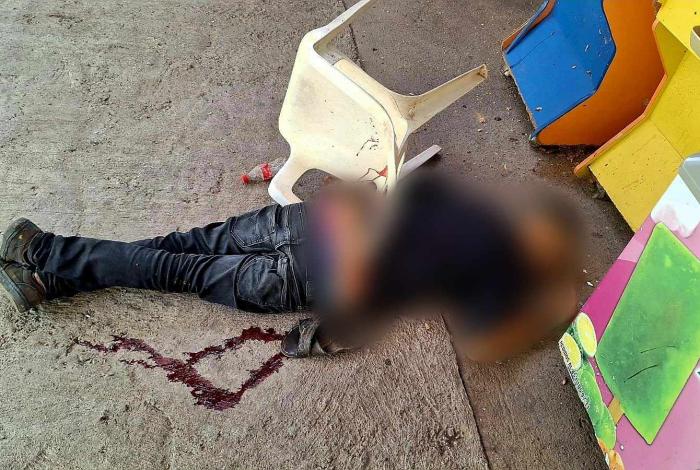 Hallan a hombre sin vida por impactos de arma de fuego en Parácuaro