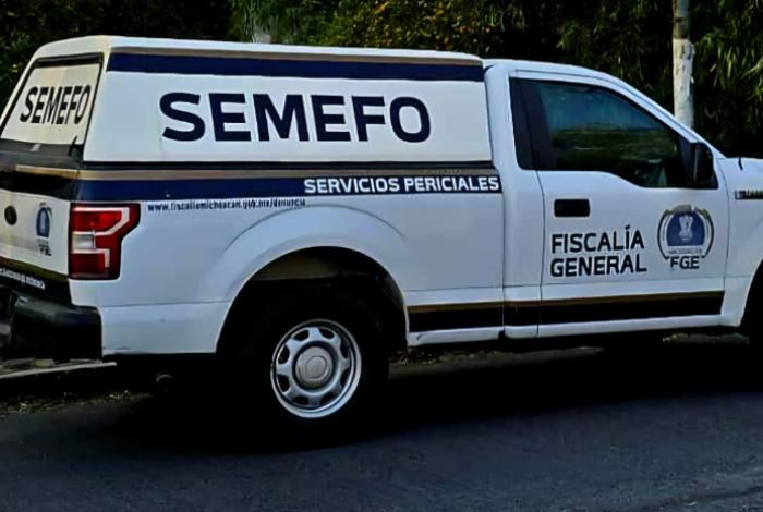 Hallan a hombre y mujer asesinados a balazos en panteón de Parácuaro