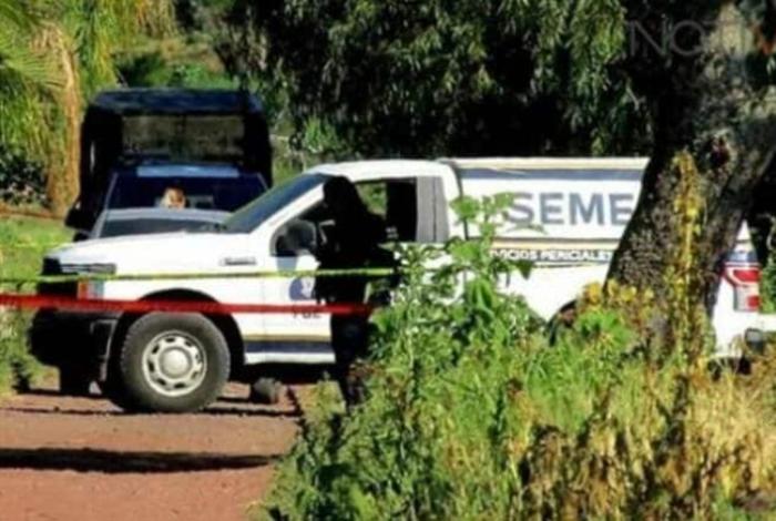 Hallan el cuerpo de joven ejecutada en comunidad indígena de Tangamandapio; tenía una cartulina con mensaje