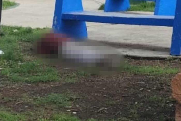 Hallan hombre muerto en plaza pública de la colonia Solidaridad en Morelia