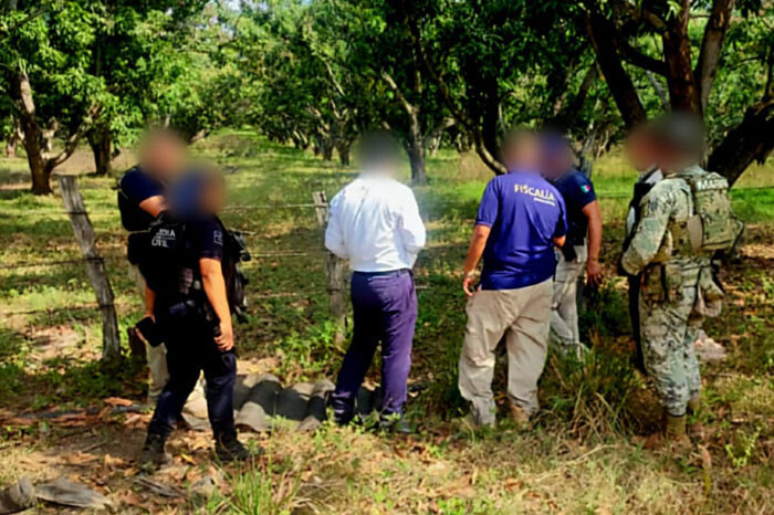 Hallan osamenta humana en una huerta de mangos de Lázaro Cárdenas; tenía ropa de mujer